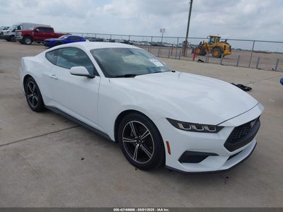 FORD MUSTANG 2024