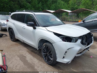 TOYOTA HIGHLANDER 2023