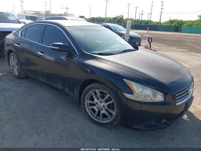 NISSAN MAXIMA 2011