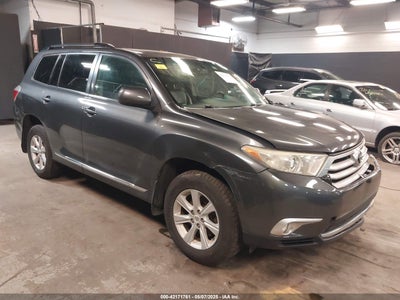 TOYOTA HIGHLANDER 2012