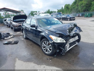 INFINITI M37 2012