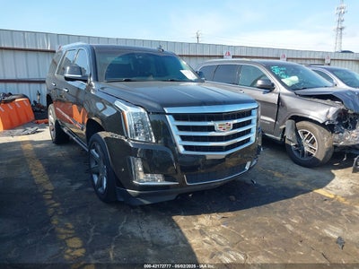 CADILLAC ESCALADE 2017
