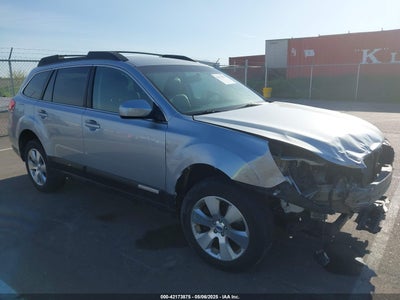 SUBARU OUTBACK 2012