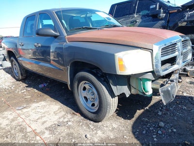 DODGE DAKOTA 2006