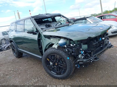 RIVIAN R1S 2025