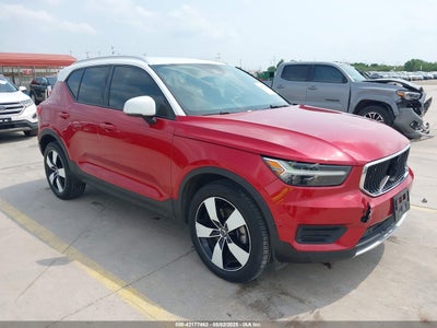 VOLVO XC40 2019