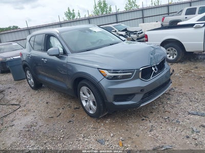VOLVO XC40 2019