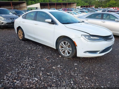 CHRYSLER 200 2015