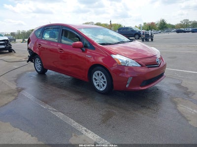 TOYOTA PRIUS V 2012