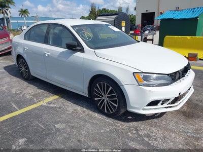 VOLKSWAGEN JETTA 2016