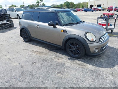 MINI CLUBMAN 2013