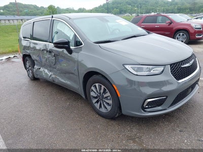 CHRYSLER PACIFICA HYBRID 2024