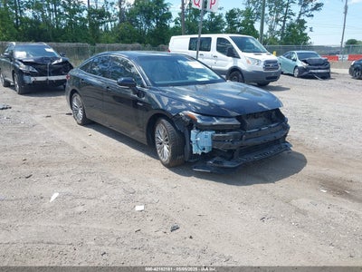 TOYOTA AVALON HYBRID 2020