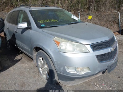 CHEVROLET TRAVERSE 2009
