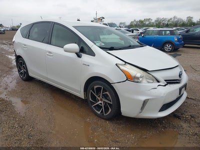 TOYOTA PRIUS V 2012