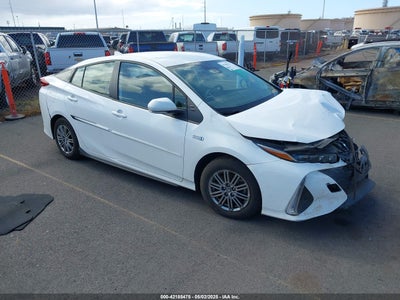 TOYOTA PRIUS PRIME 2022