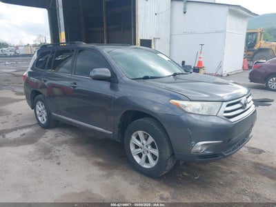TOYOTA HIGHLANDER 2013