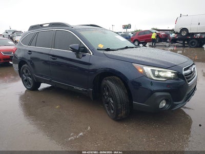 SUBARU OUTBACK 2018
