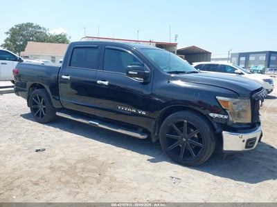 NISSAN TITAN 2018