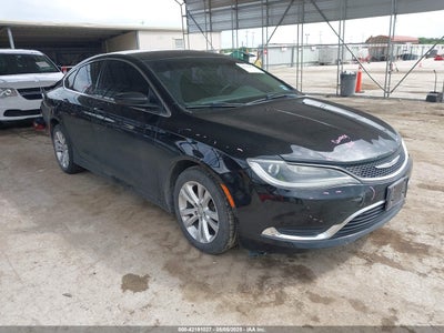 CHRYSLER 200 2015