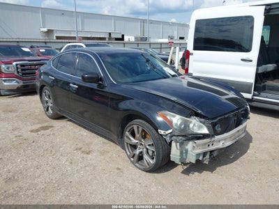 INFINITI M37 2012