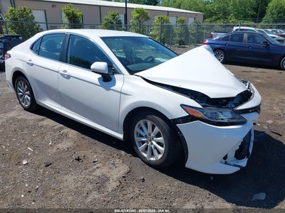 TOYOTA CAMRY 2019