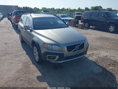 VOLVO XC70 2011