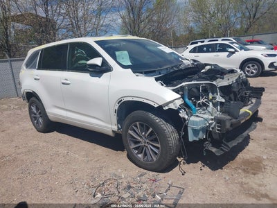 TOYOTA HIGHLANDER 2017