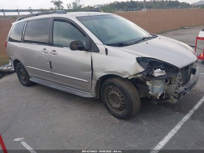 TOYOTA SIENNA 2005