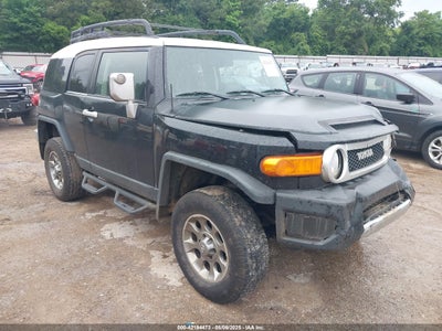 TOYOTA FJ CRUISER 2012