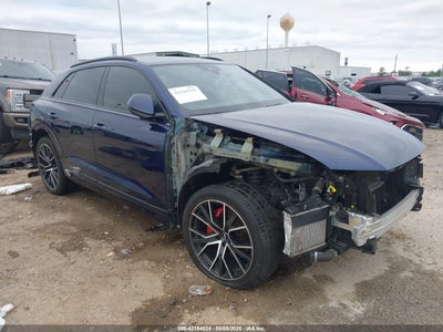 AUDI Q8 2019