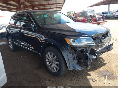 VOLKSWAGEN TOUAREG 2016