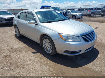 CHRYSLER 200 2011