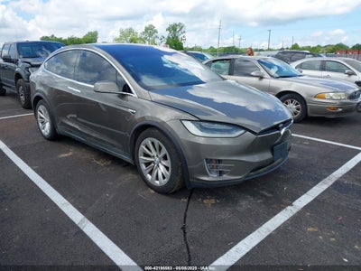 TESLA MODEL X 2016