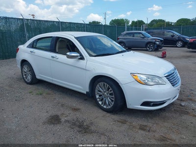 CHRYSLER 200 2013