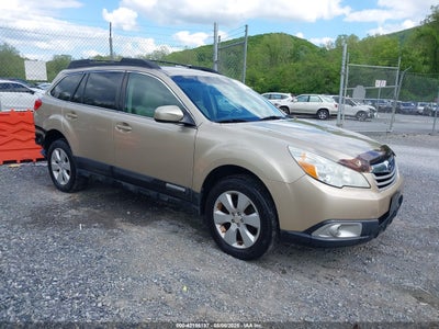 SUBARU OUTBACK 2010