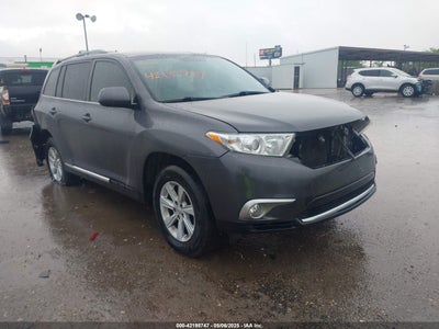 TOYOTA HIGHLANDER 2013