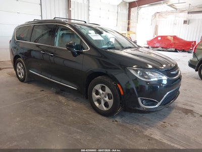 CHRYSLER PACIFICA 2017