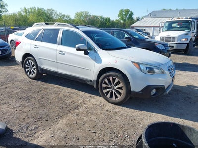 SUBARU OUTBACK 2015