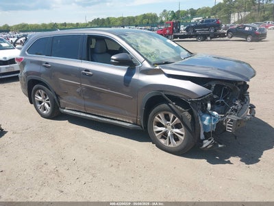 TOYOTA HIGHLANDER 2015