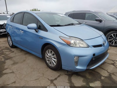 TOYOTA PRIUS PLUG-IN 2012
