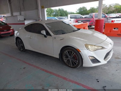 SCION FR-S 2013
