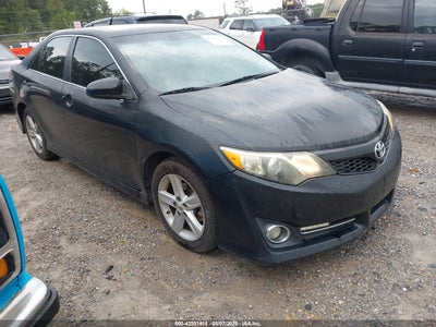 TOYOTA CAMRY 2013