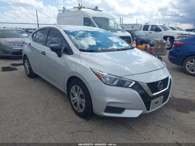 NISSAN VERSA 2022