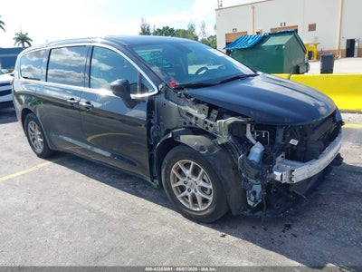 CHRYSLER VOYAGER 2023