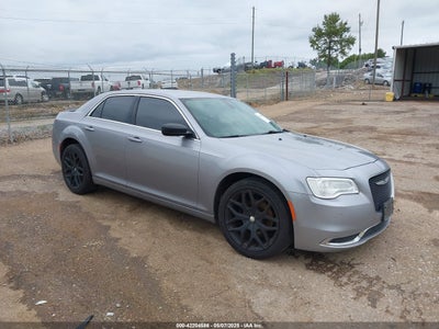 CHRYSLER 300 2015