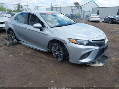 TOYOTA CAMRY 2018