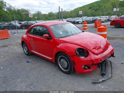 VOLKSWAGEN BEETLE 2012