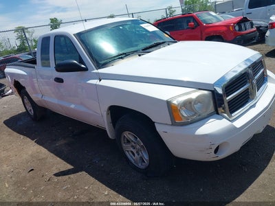 DODGE DAKOTA 2006