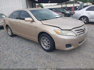 TOYOTA CAMRY 2011